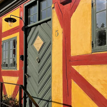 The Historic House In Kerteminde's Heart 케르테미네